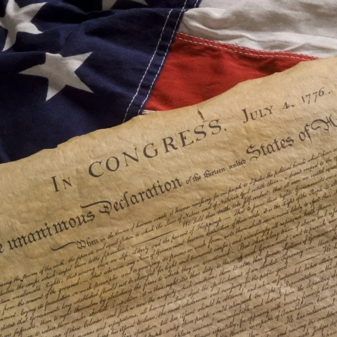 Declaration+of+Independence+with+Flag