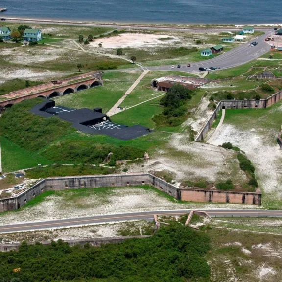 Fort+Pickens+aerial+NPS